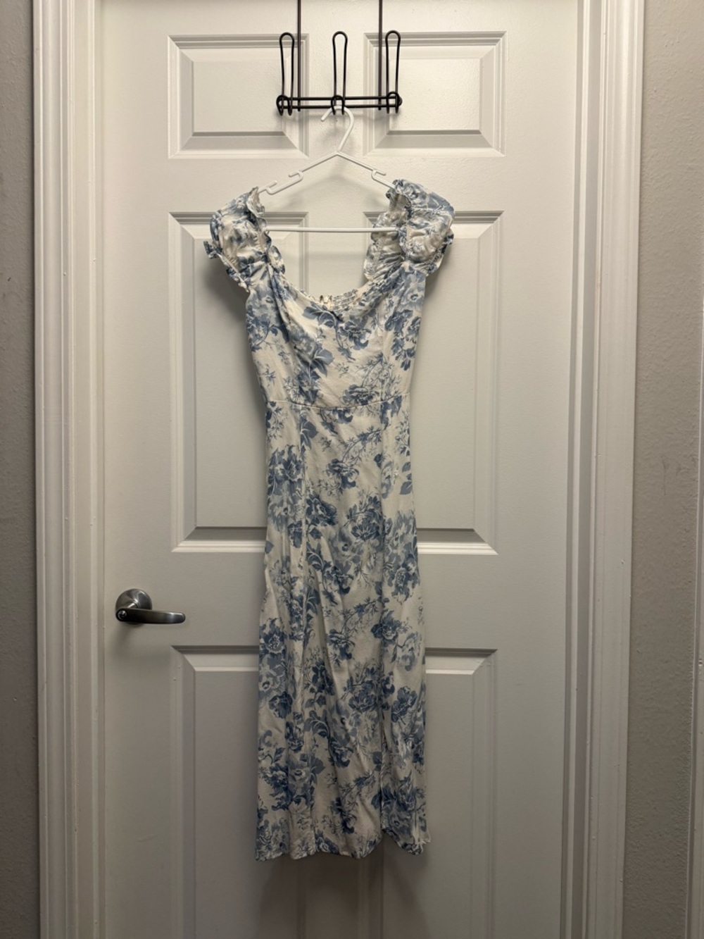 Reformation Connell Dress in Ivory - Size 2 - Picture 4 of 11